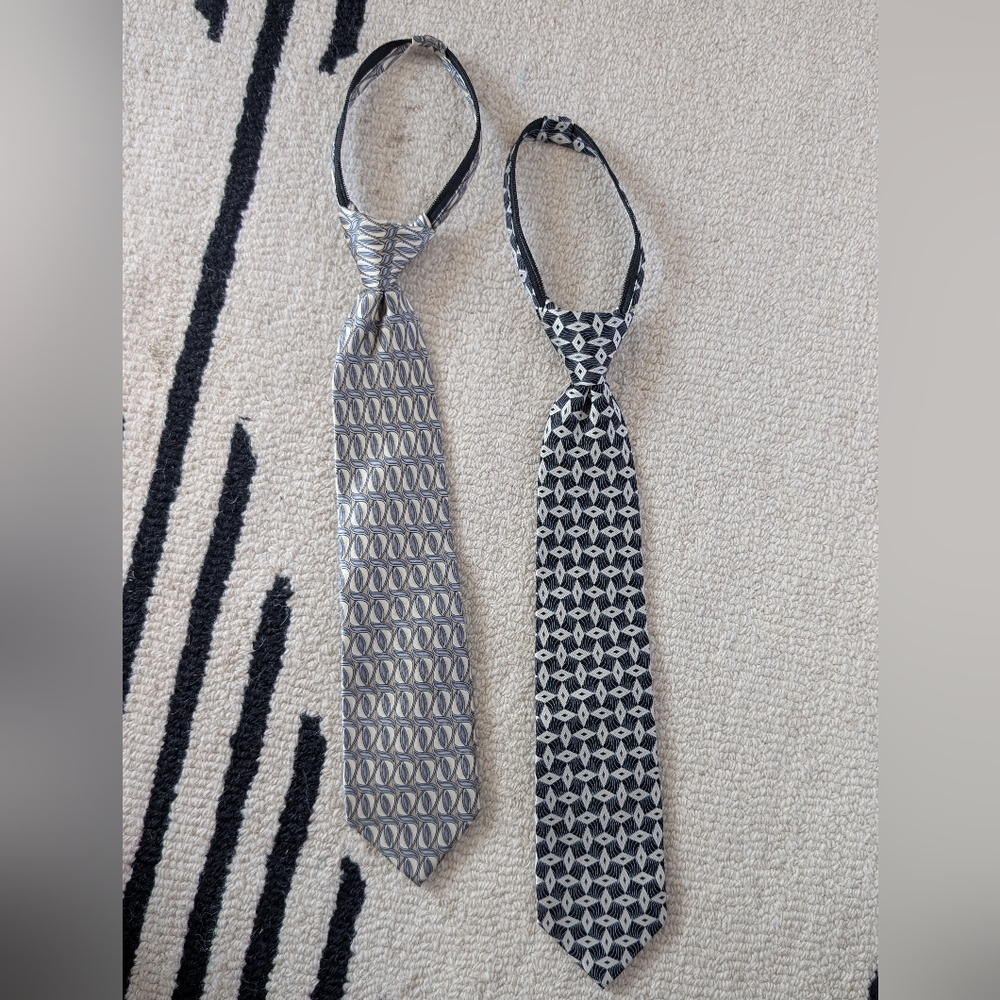 ☘️Mark Jason Kid's Silver and Black Pattern Stain Resistant Silk Zip Ties